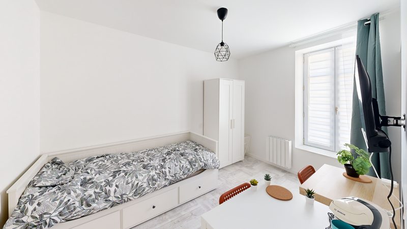 T1 meubl&eacute; 15,2 m&sup2; - La Roche-sur-Yon