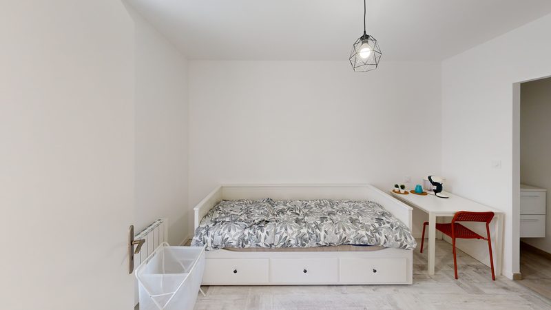 T1 meubl&eacute; 16,3 m&sup2; - La Roche-sur-Yon